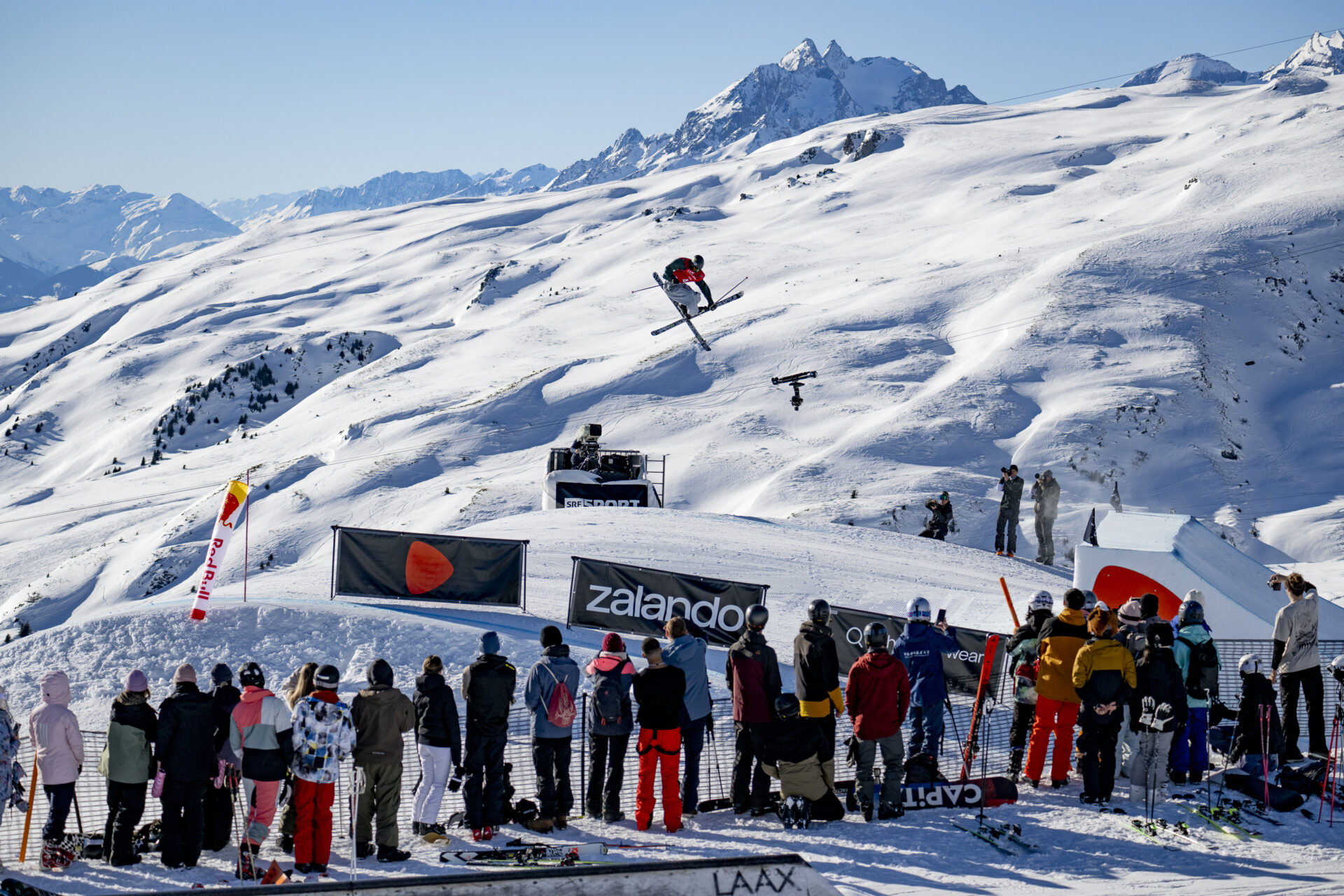 Eileen Gu und Birk Ruud sind die LAAX OPEN Champions im Freeski 2025